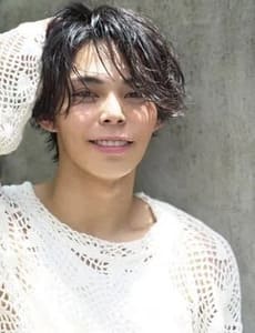上村侑の画像